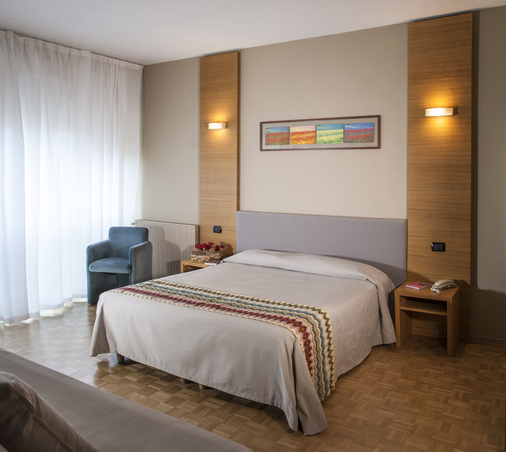 Hotel Clarici Spoleto Exteriér fotografie